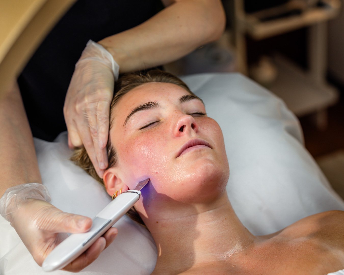 Deep Pore Cleansing Facial